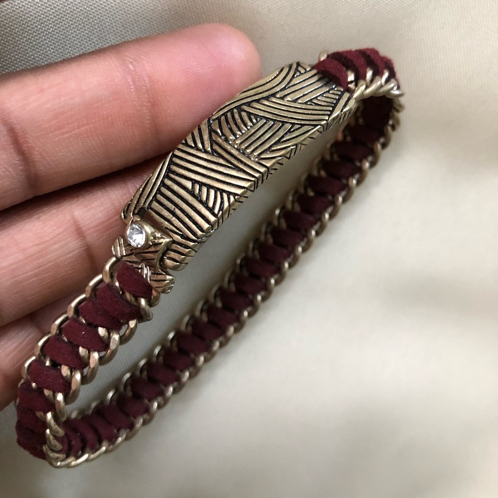 The sak bracelet better for wide/big wrist